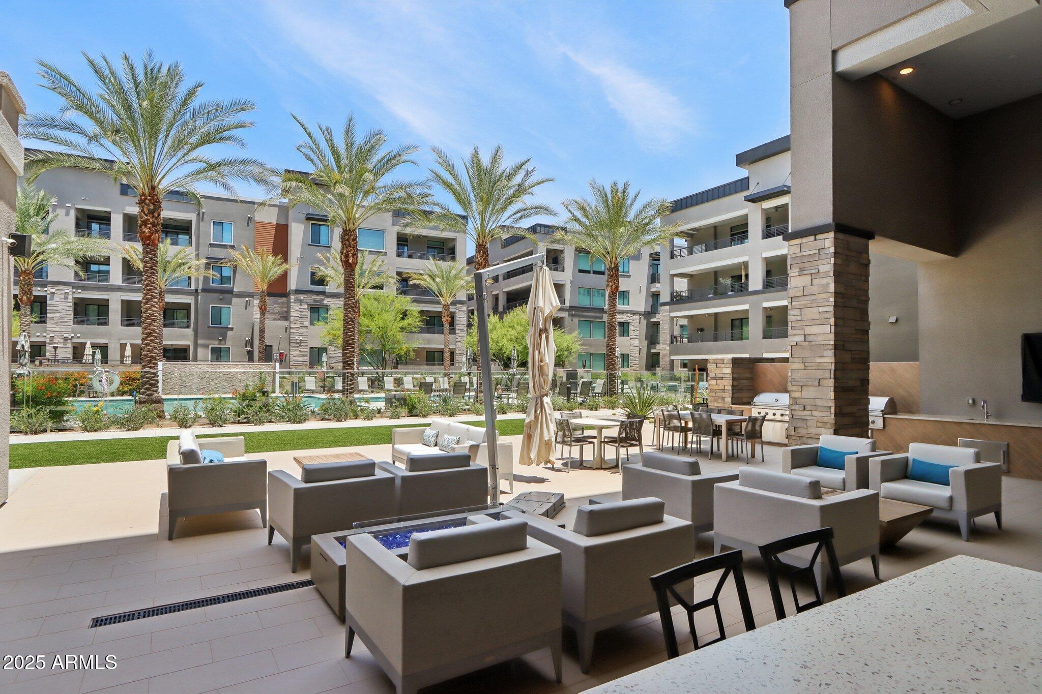 5250 E DEER VALLEY Drive 247