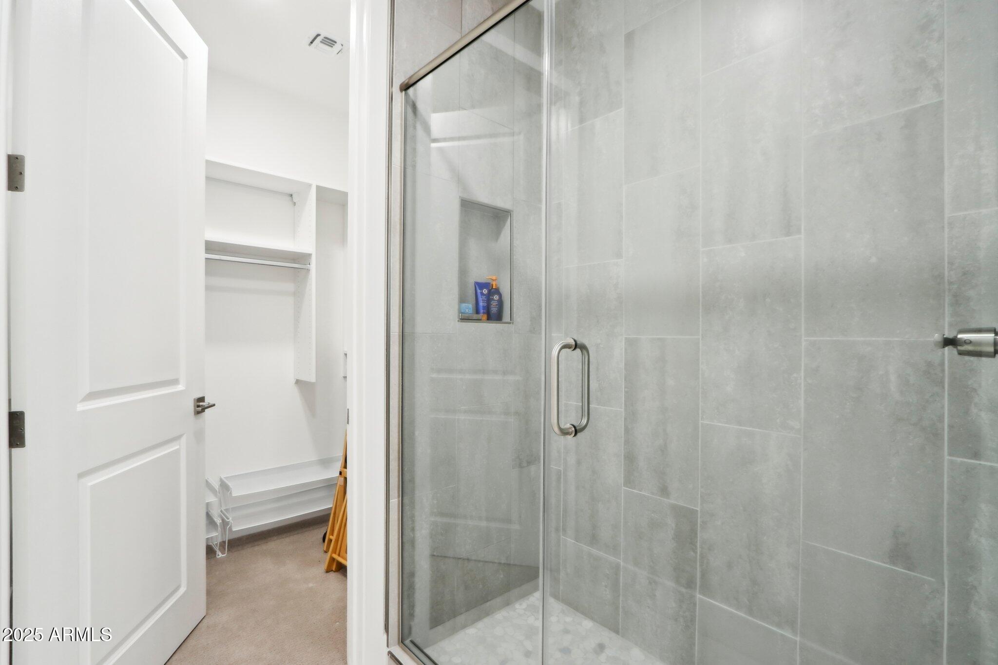 5250 E DEER VALLEY Drive 247