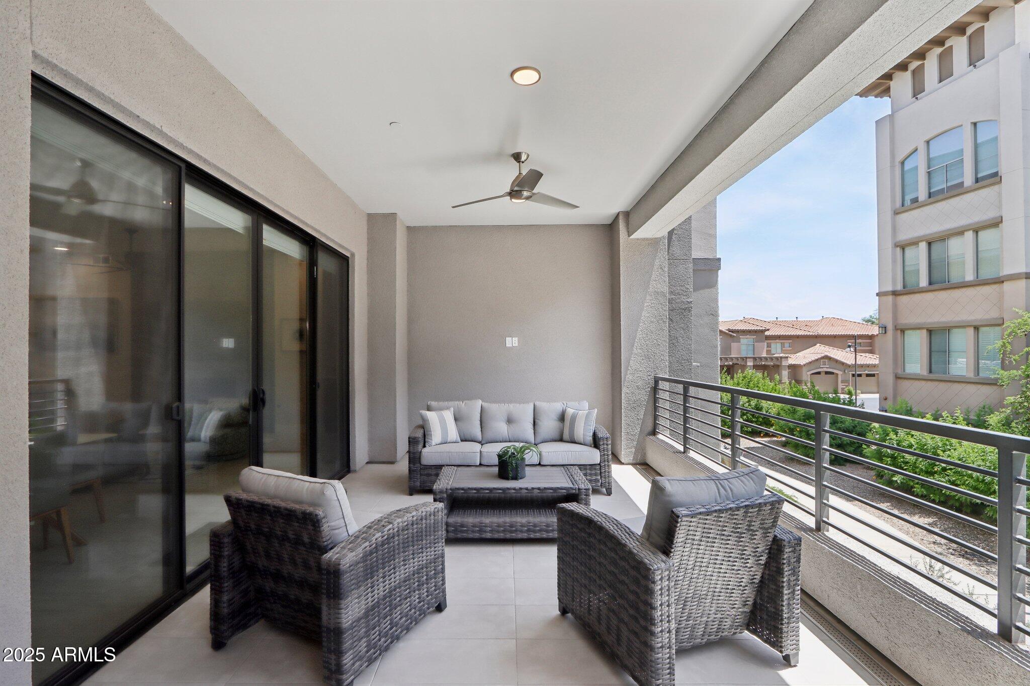 5250 E DEER VALLEY Drive 247