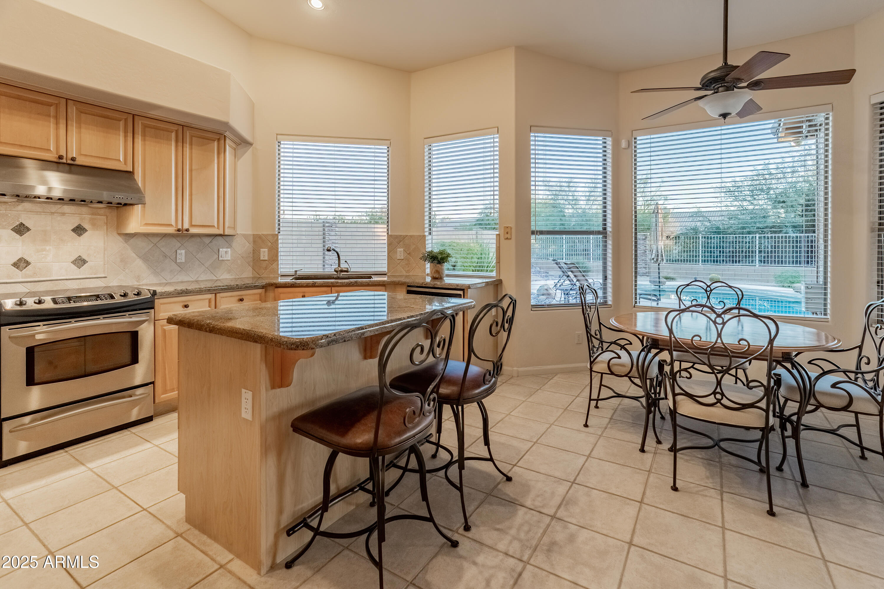 5117 E JUSTICA Street