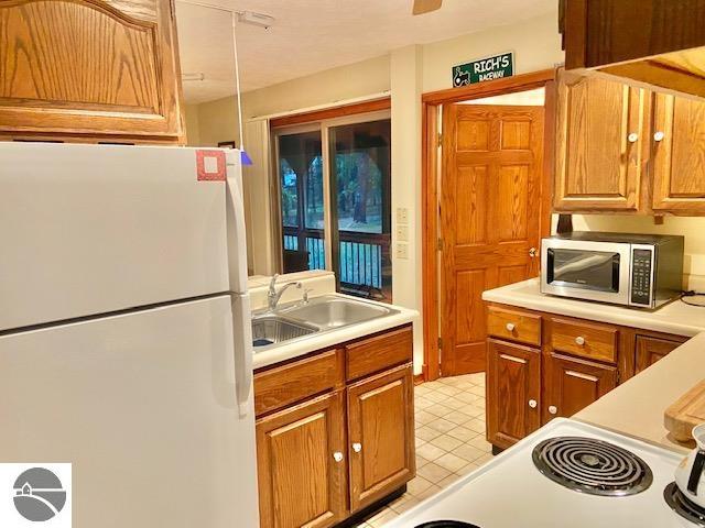 7450 Hall Creek Road