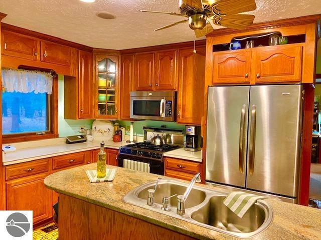 7450 Hall Creek Road