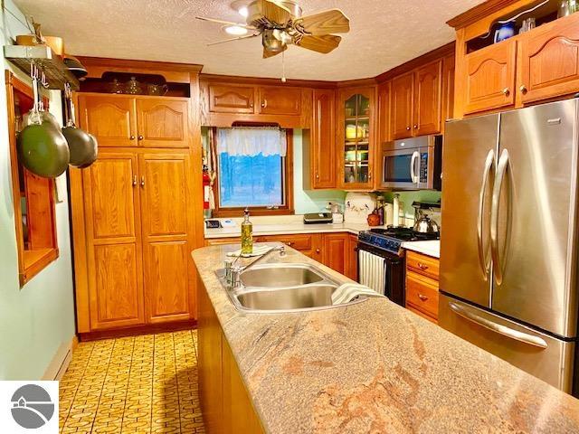 7450 Hall Creek Road