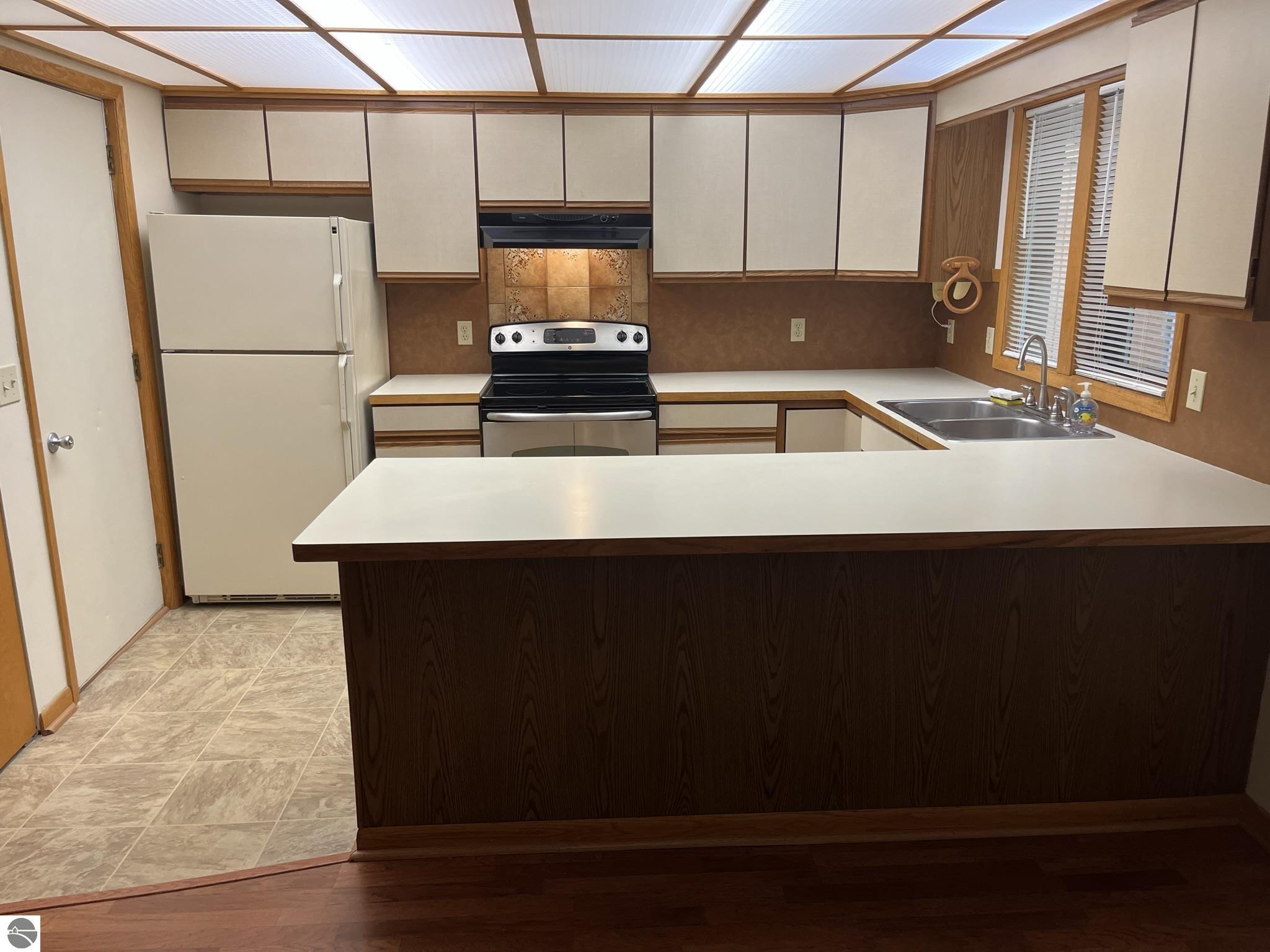 4370 Eagle Crest Drive