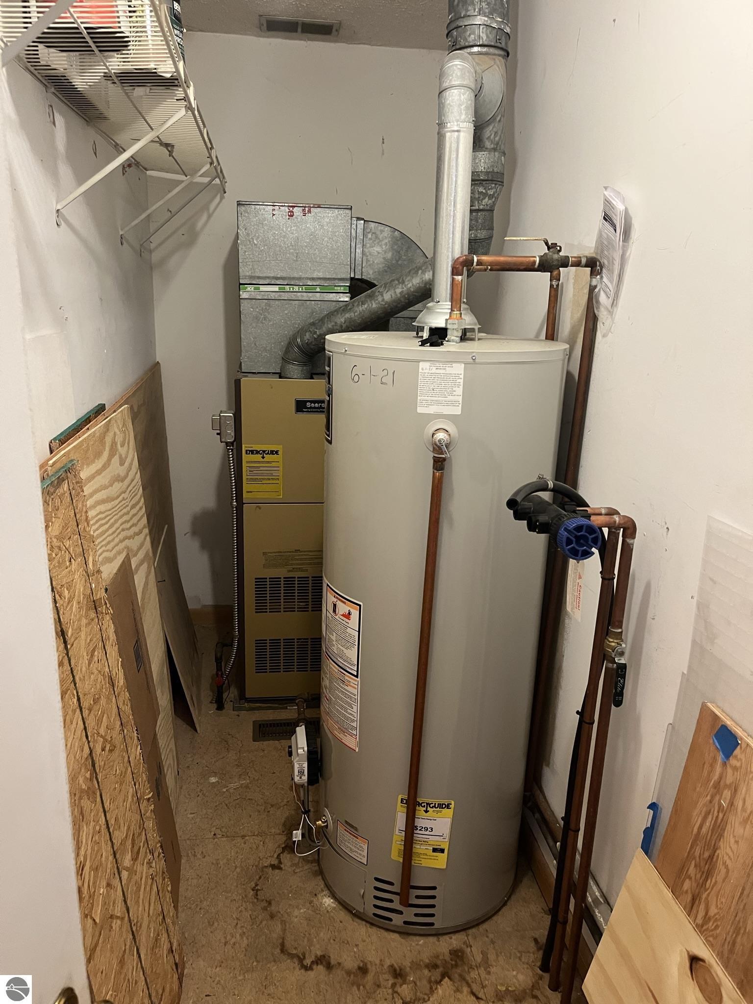 4370 Eagle Crest Drive