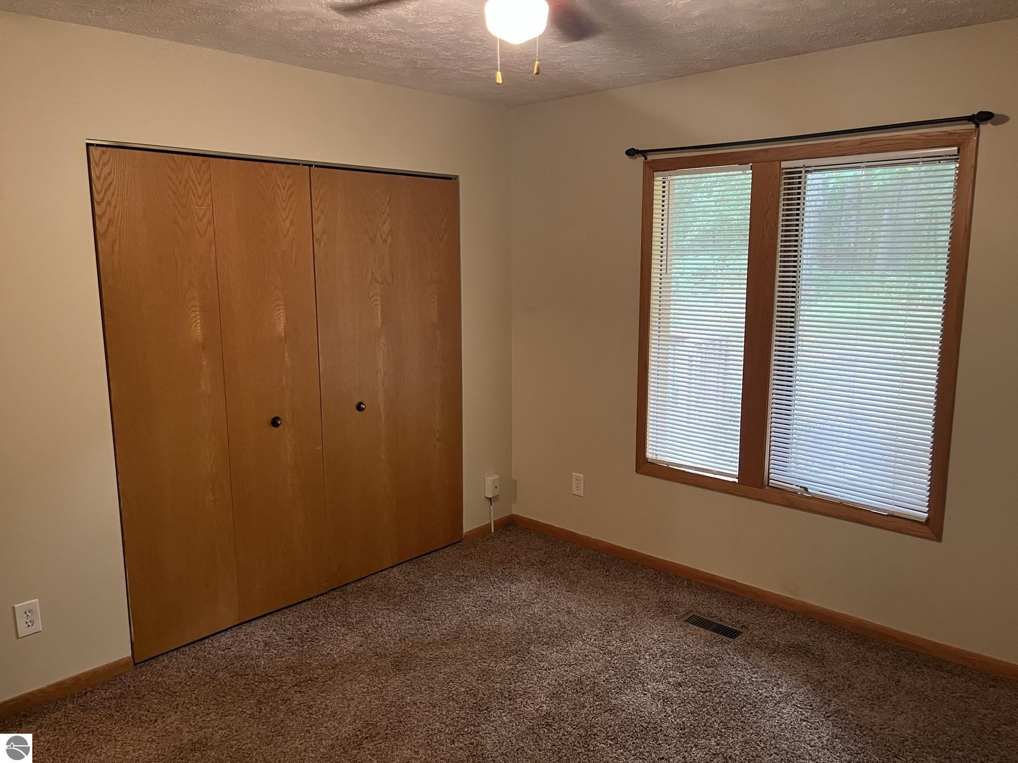 4370 Eagle Crest Drive