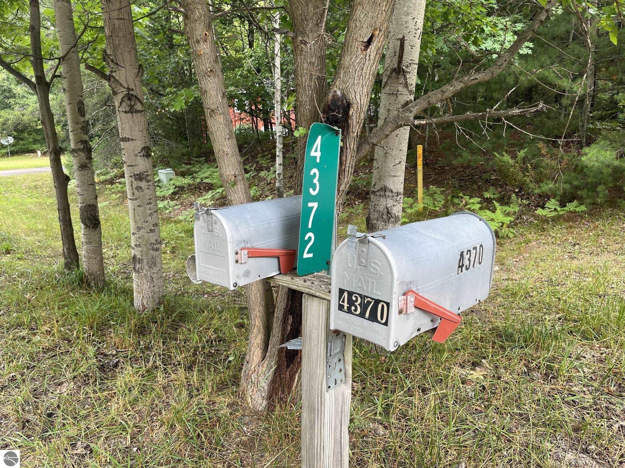 4370 Eagle Crest Drive