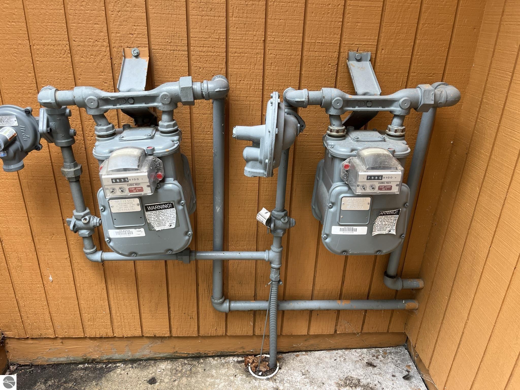 4370 Eagle Crest Drive