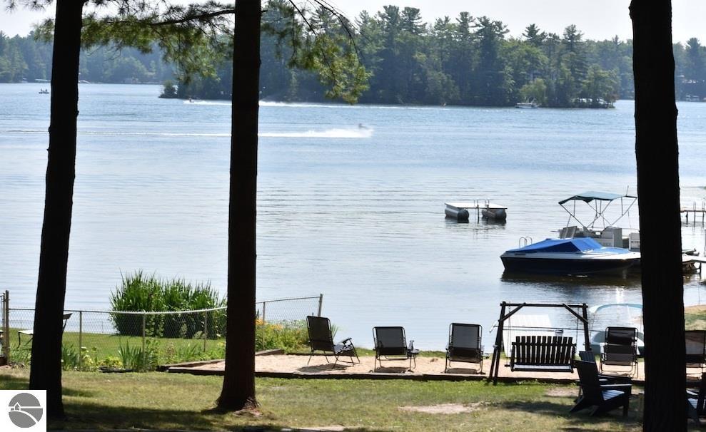 4256 North Spider Lake Road