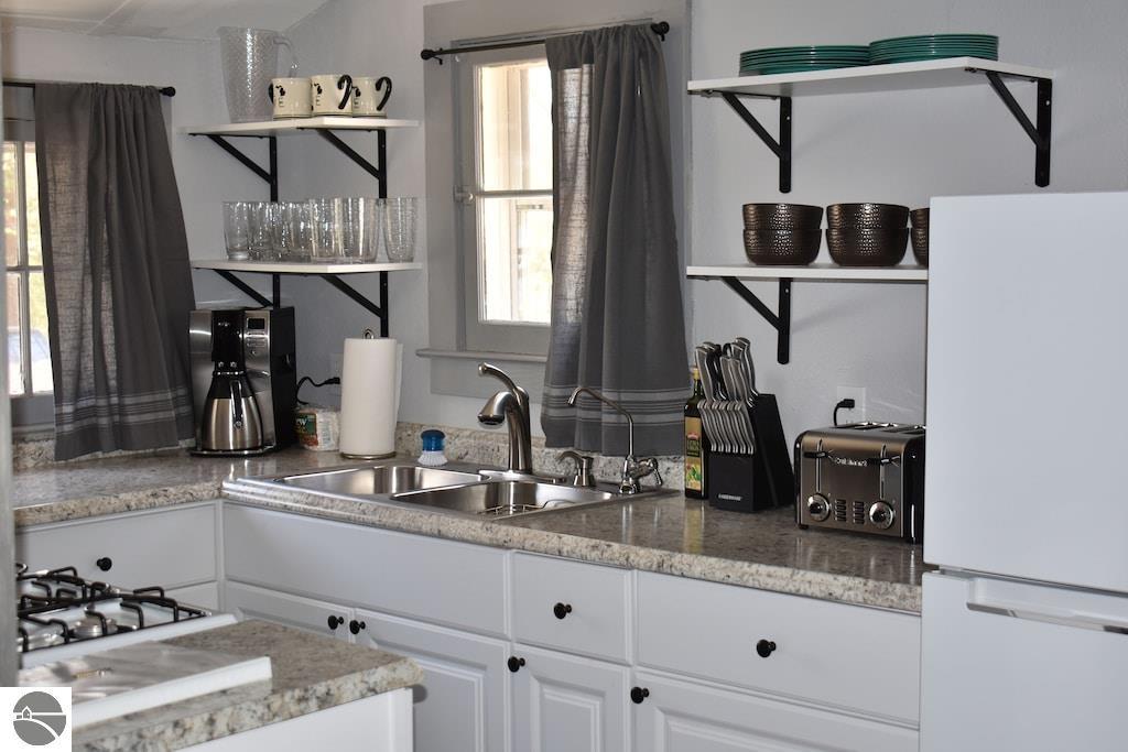 4256 North Spider Lake Road