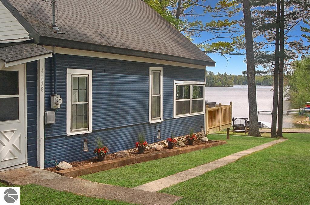 4256 North Spider Lake Road