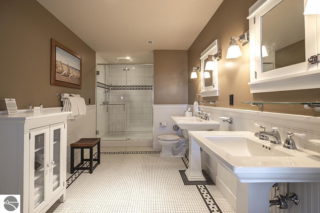 2035 N US-31 N # 205