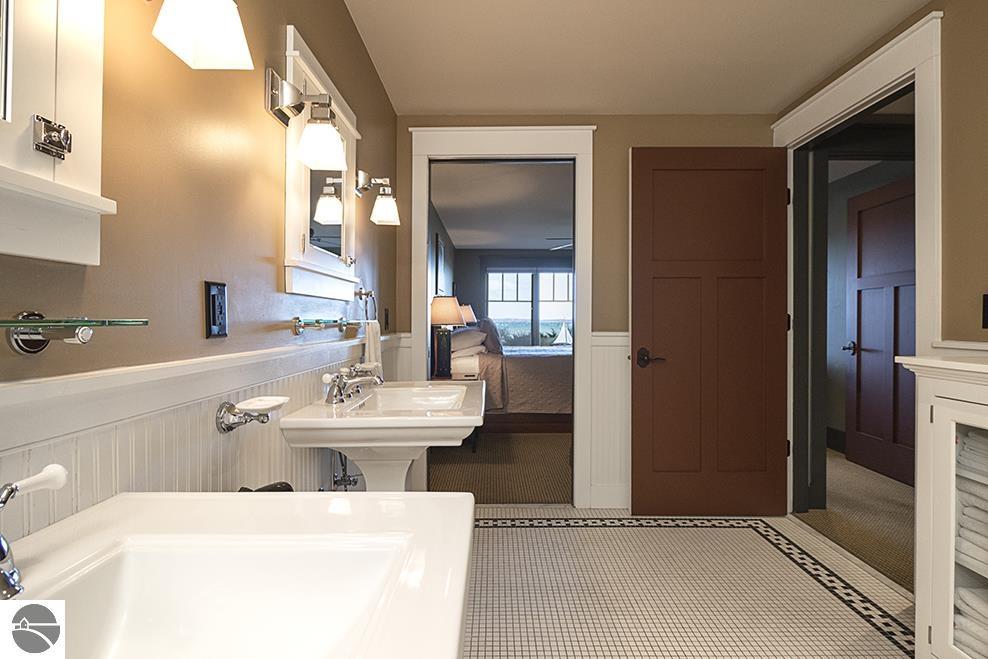 2035 N US-31 N # 205