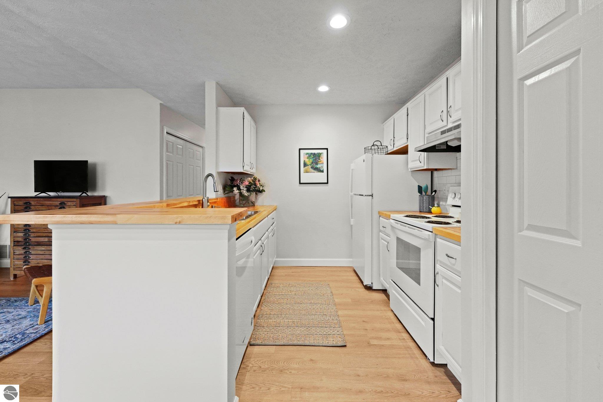 13766 S West Bay Shore Drive # 204