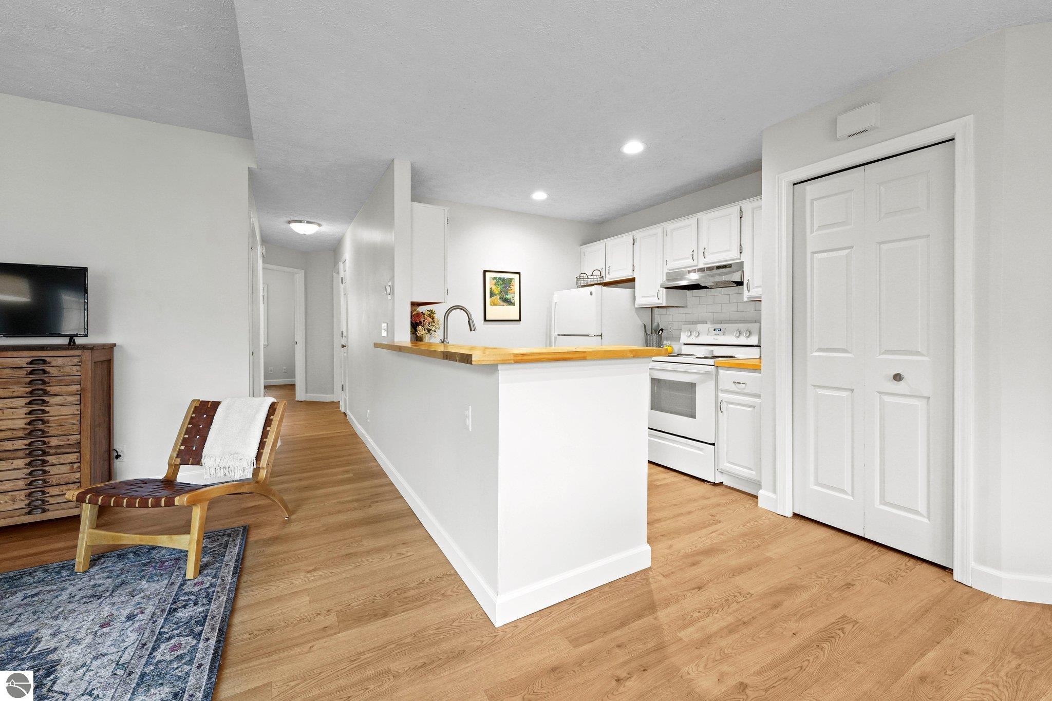 13766 S West Bay Shore Drive # 204