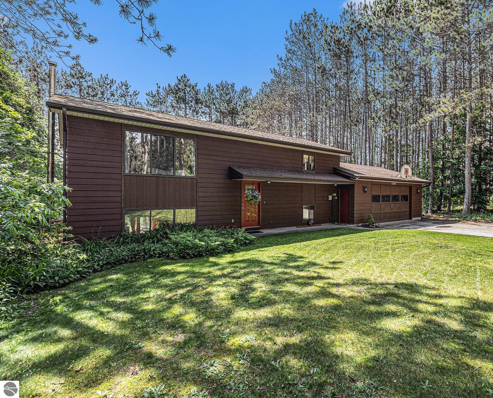 4209 Bridlewood Drive