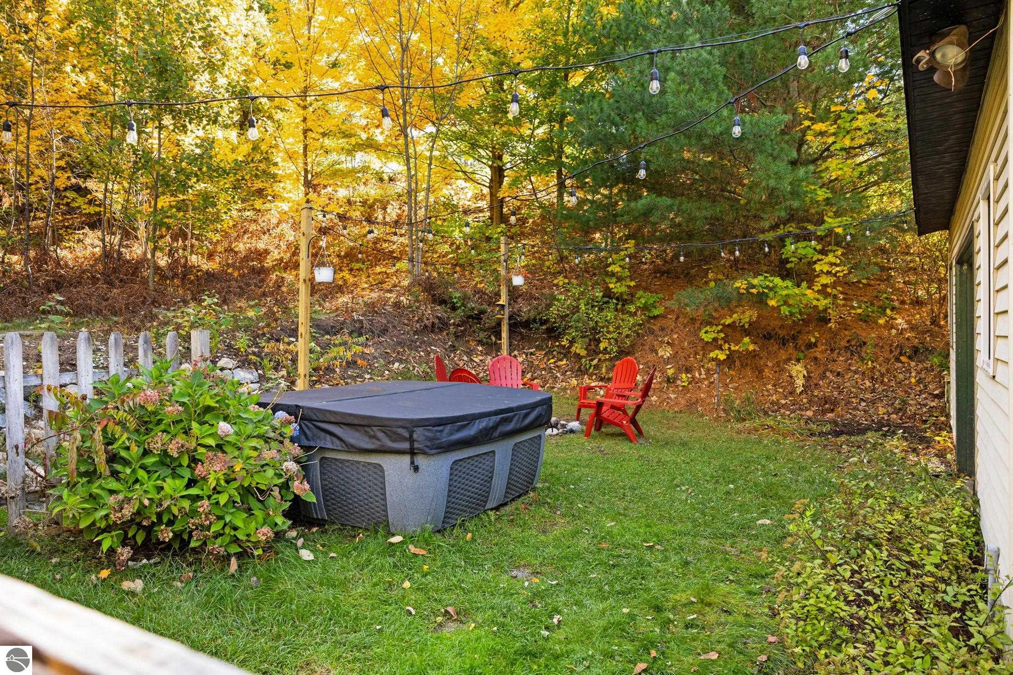 7297 Whispering Hills