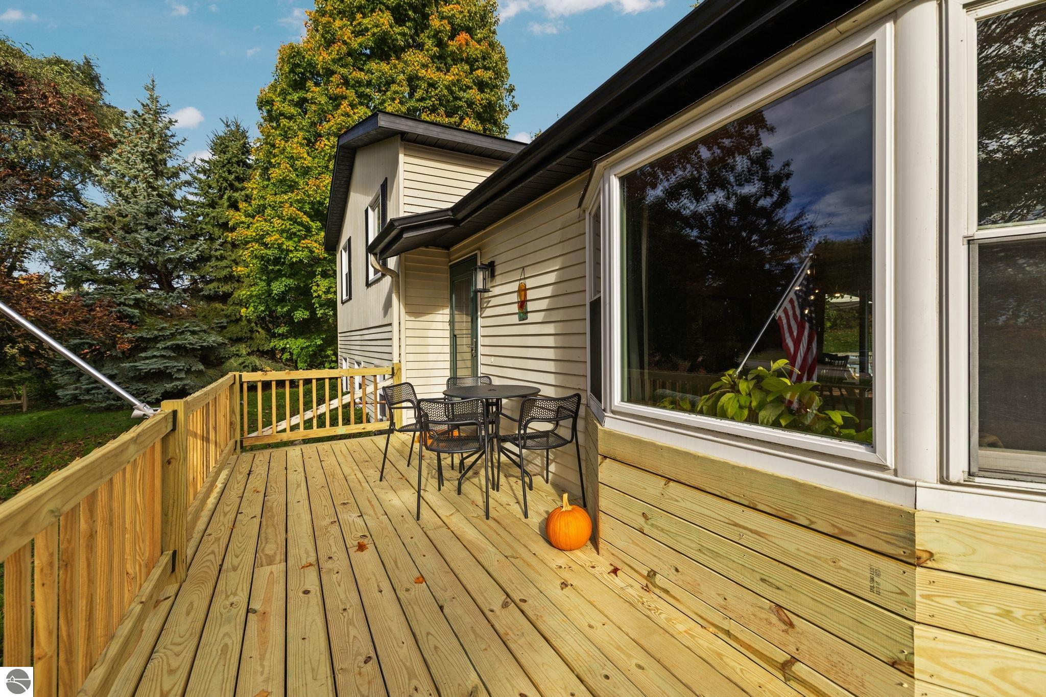 7297 Whispering Hills