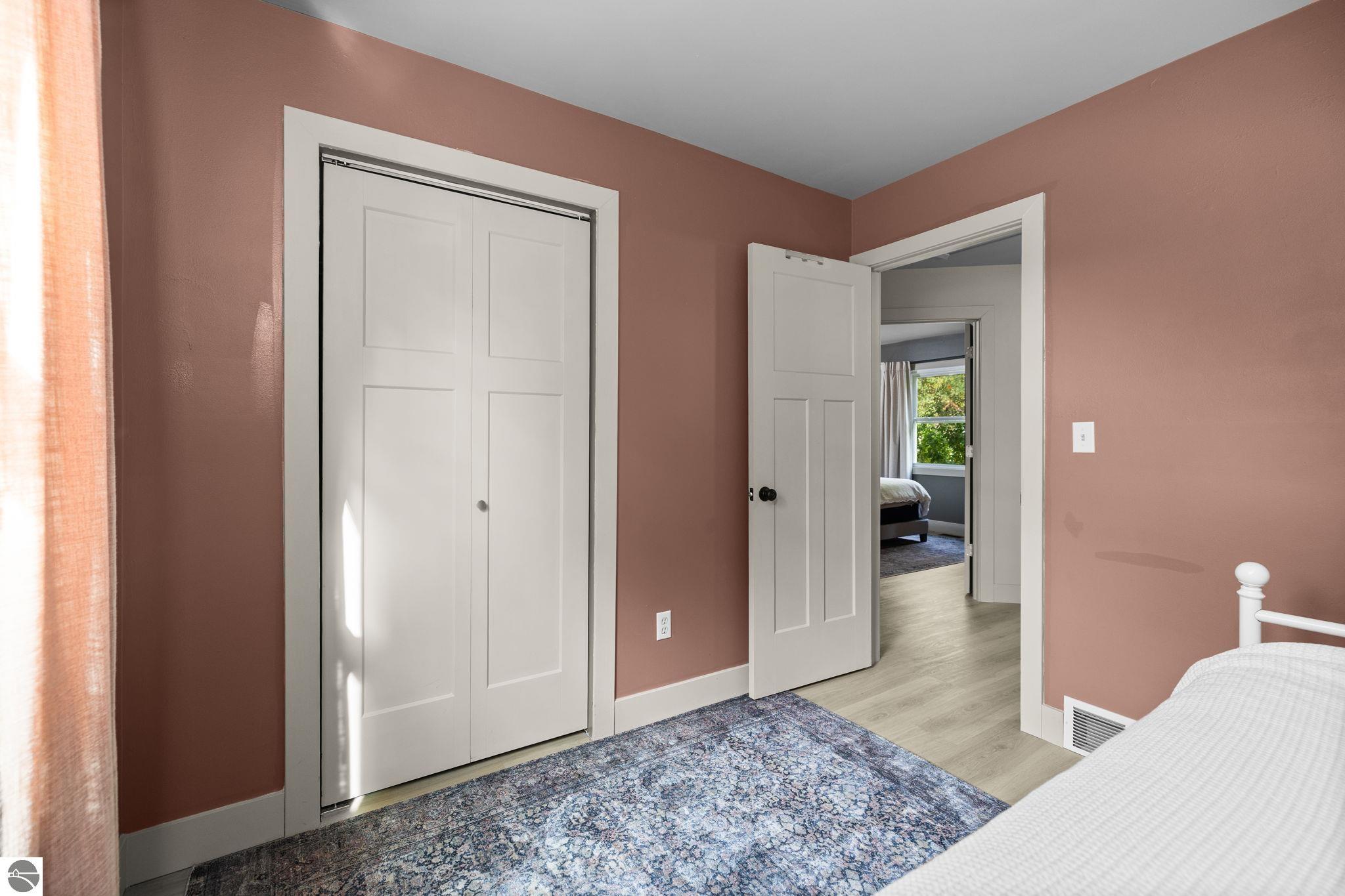 7297 Whispering Hills