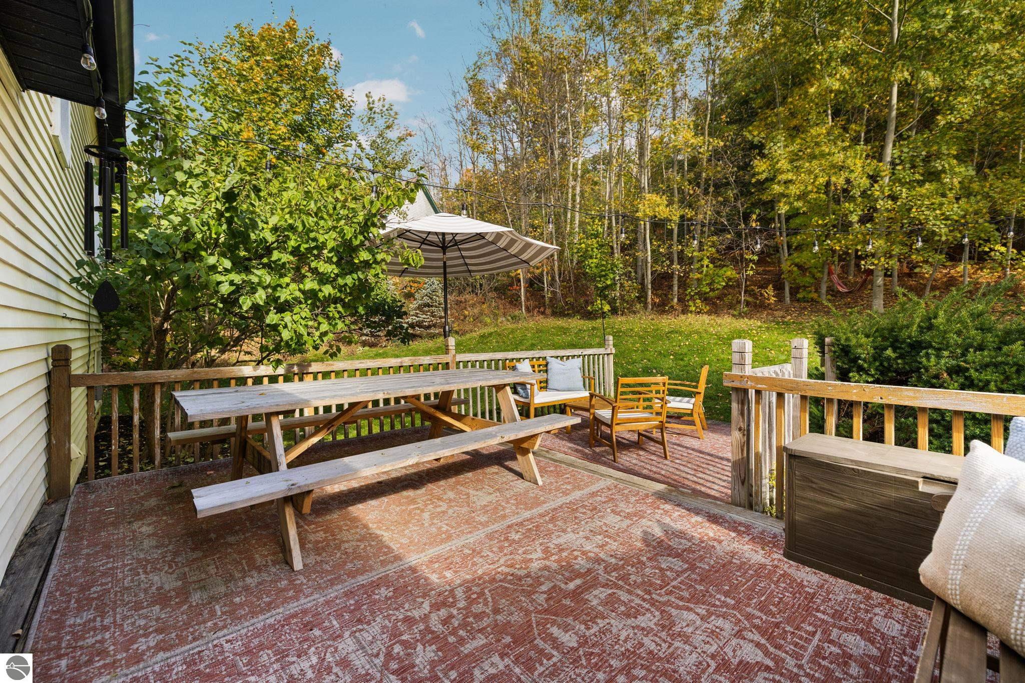 7297 Whispering Hills