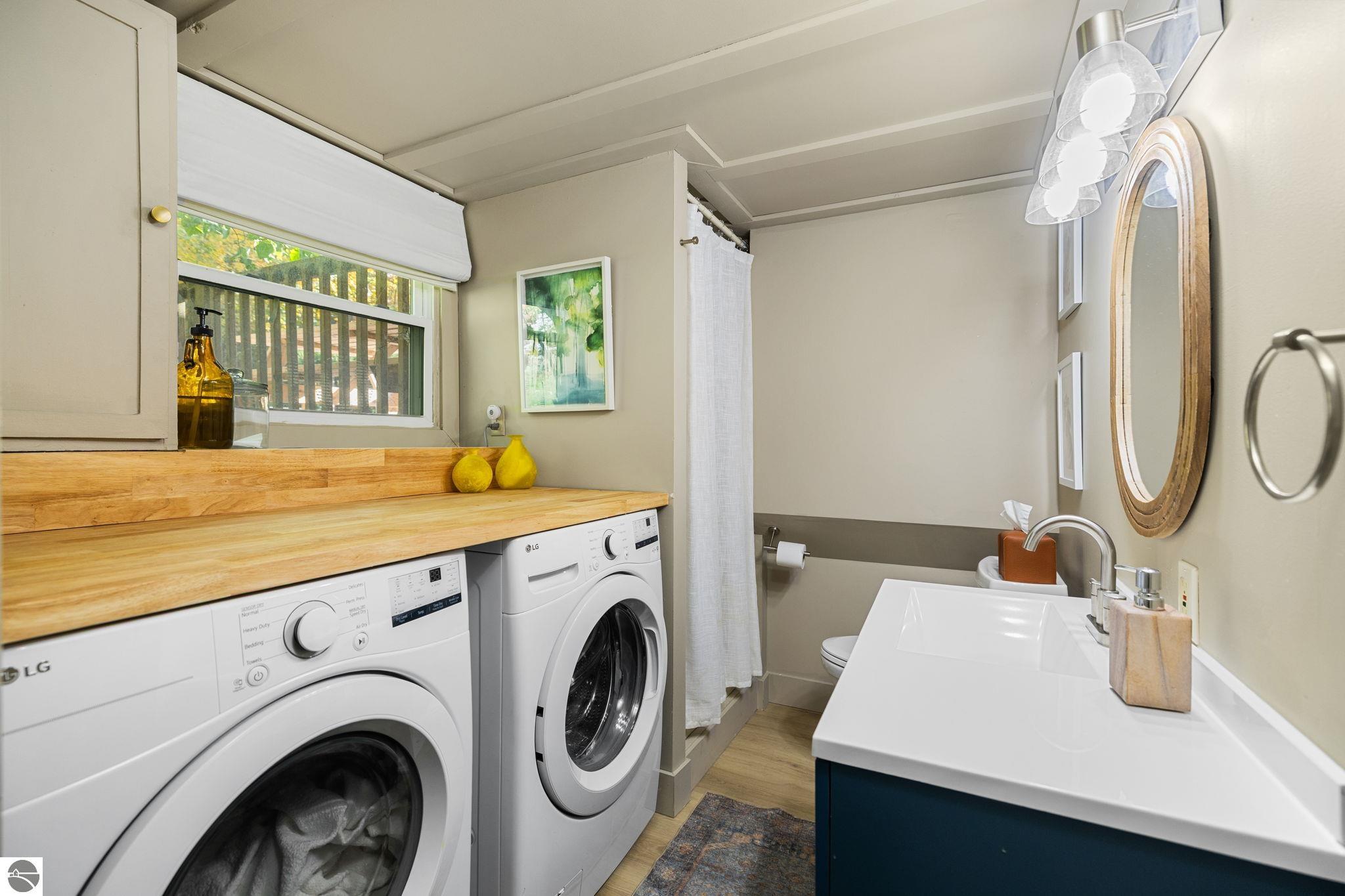 7297 Whispering Hills