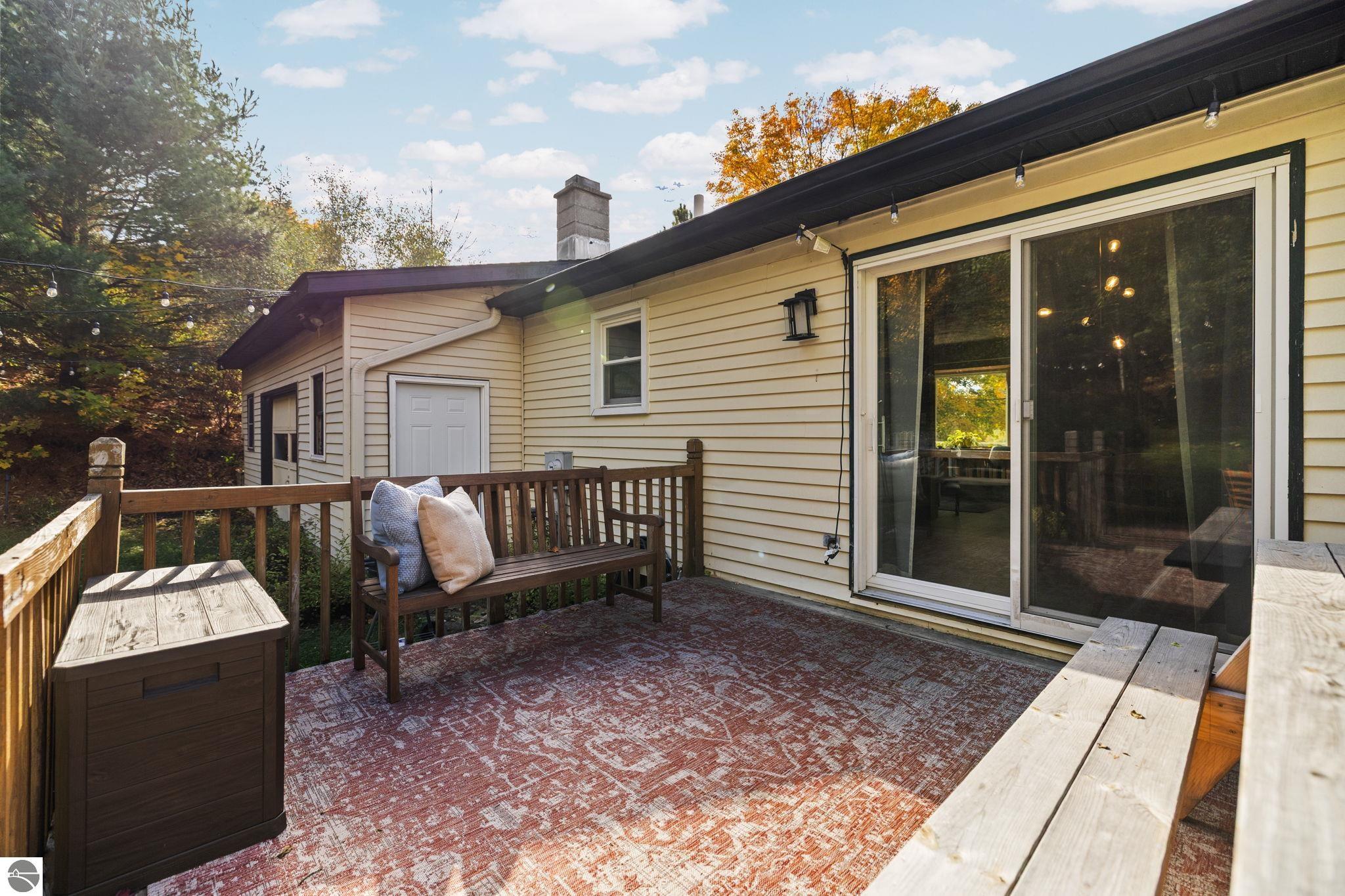 7297 Whispering Hills