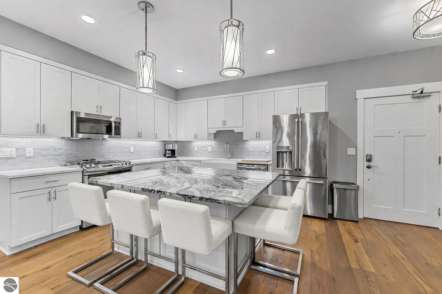 215 Washington Street # 3F