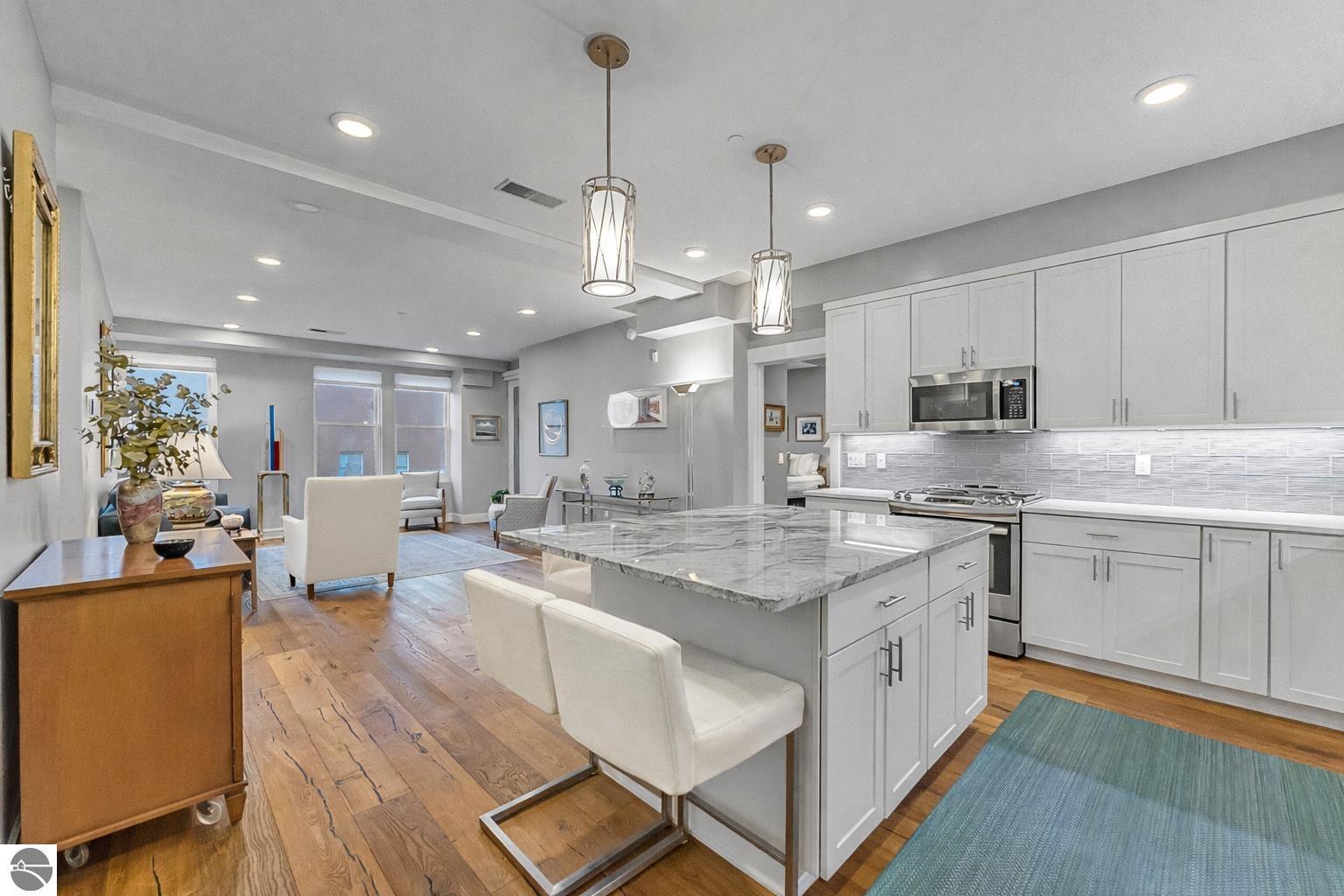 215 Washington Street # 3F