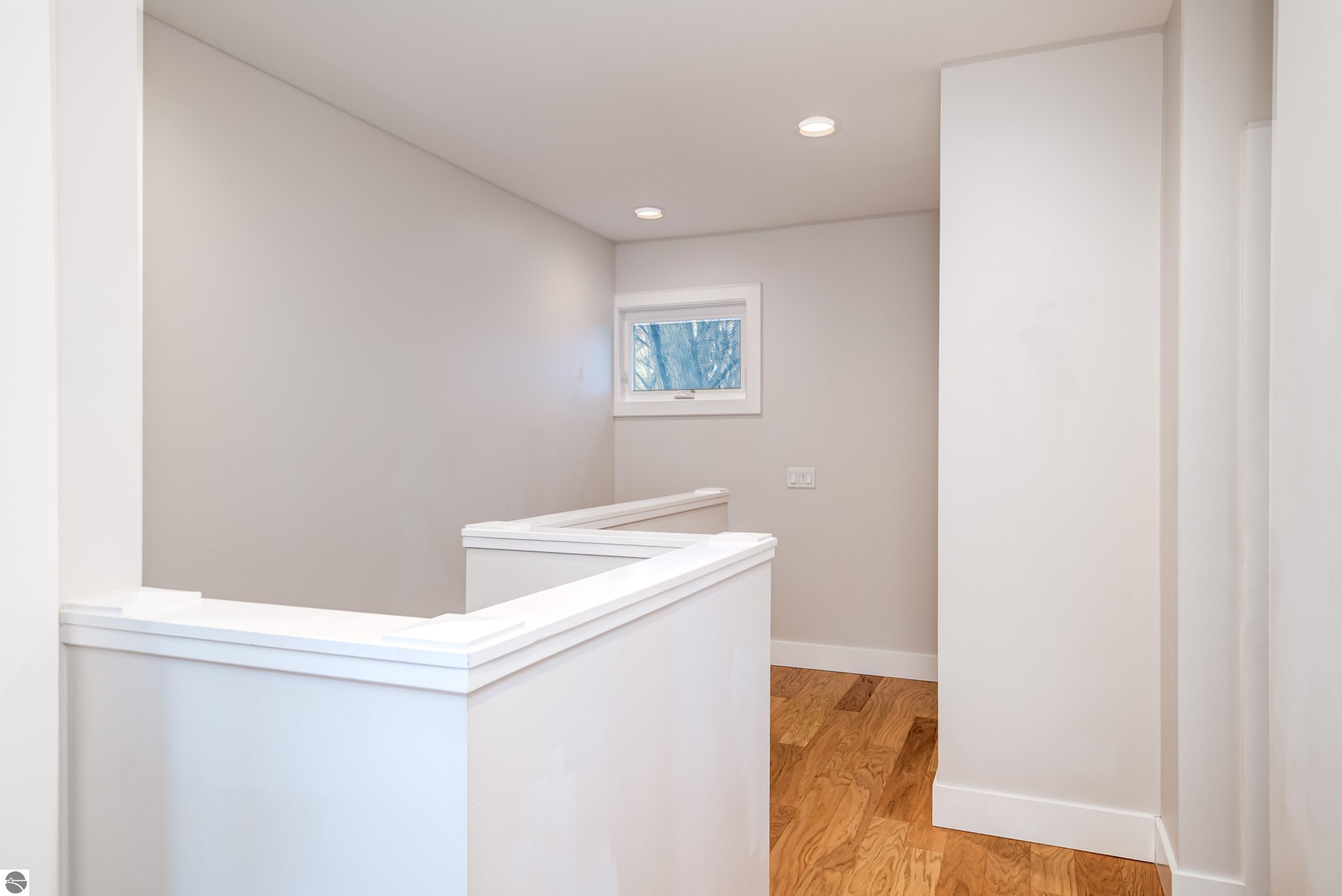 319 W Eighth Street
