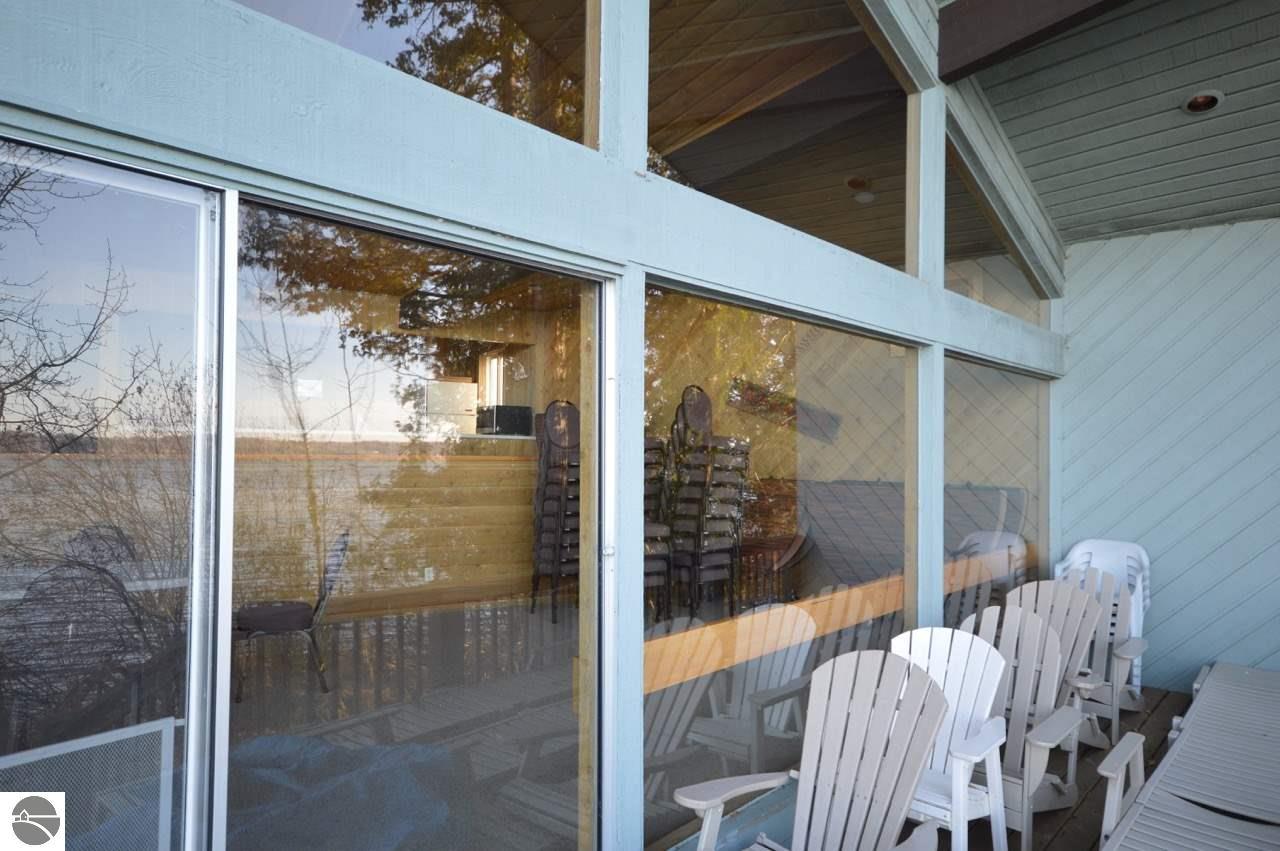 S Snow Crest Court