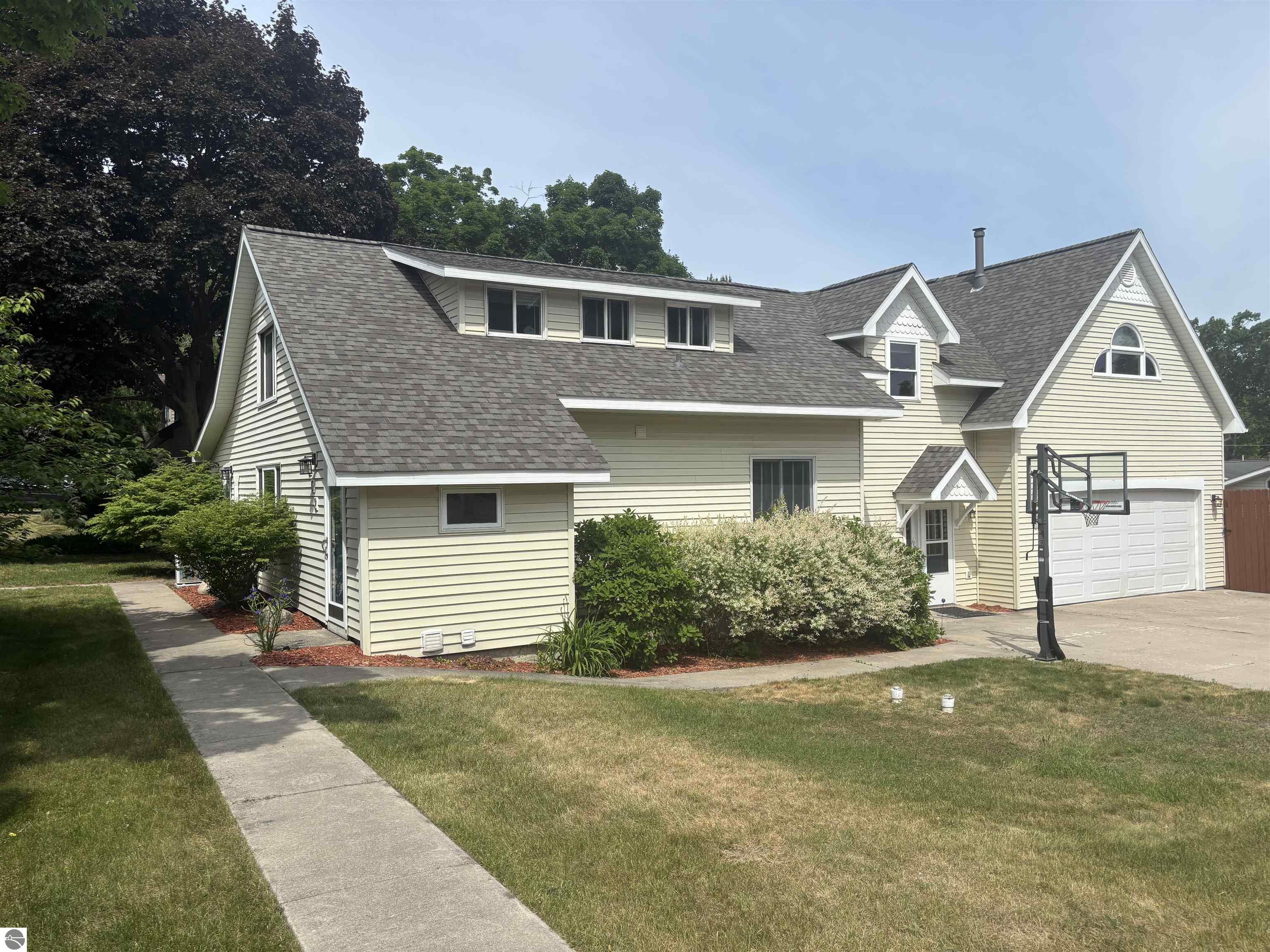 202 Seventeenth Street