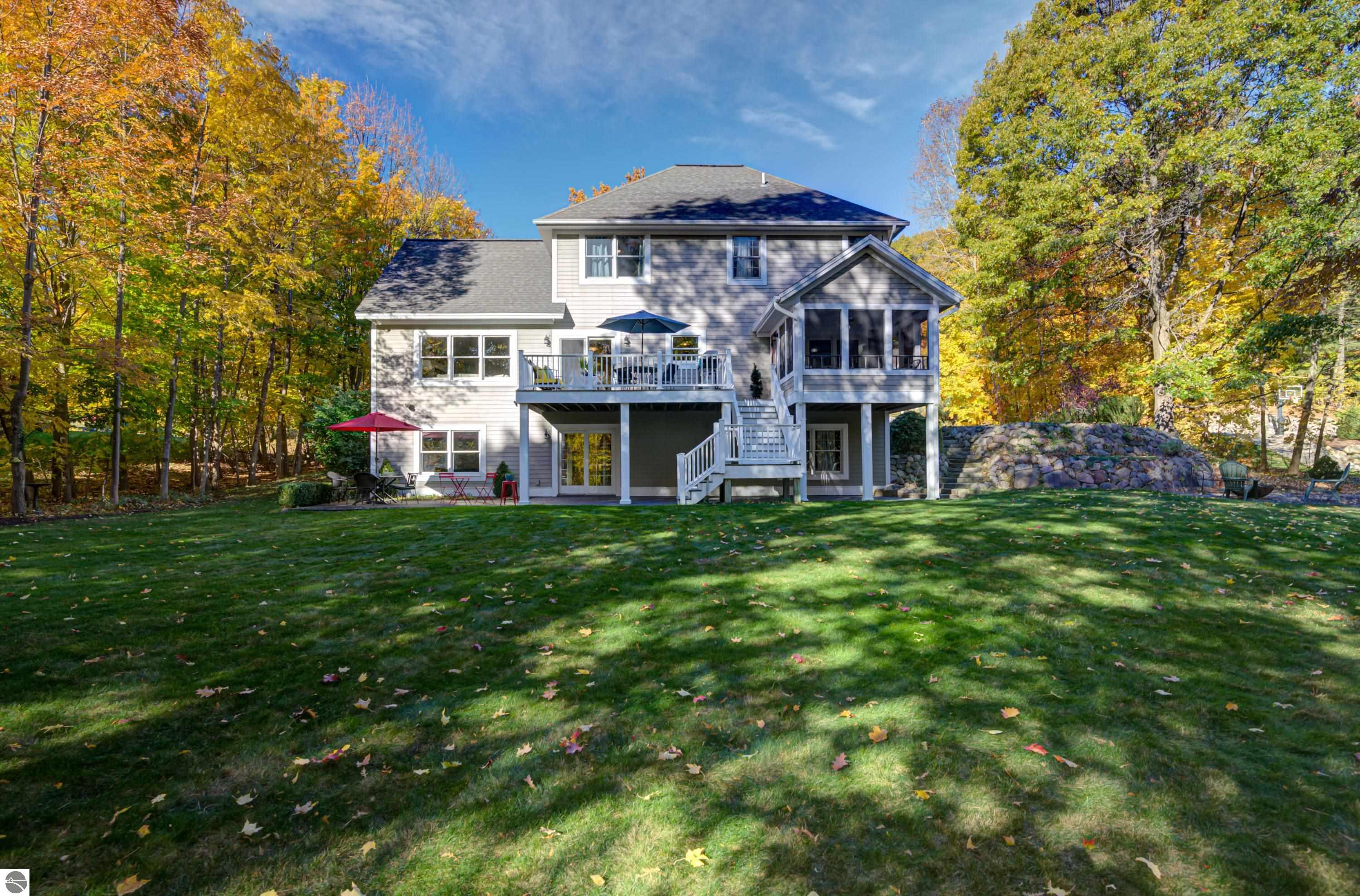 6436 Peregrin Court