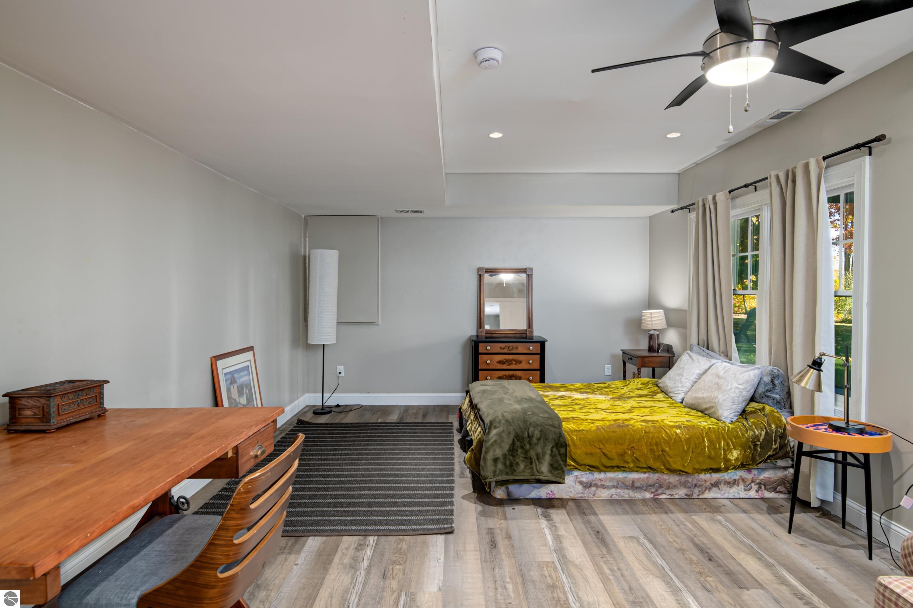 6436 Peregrin Court