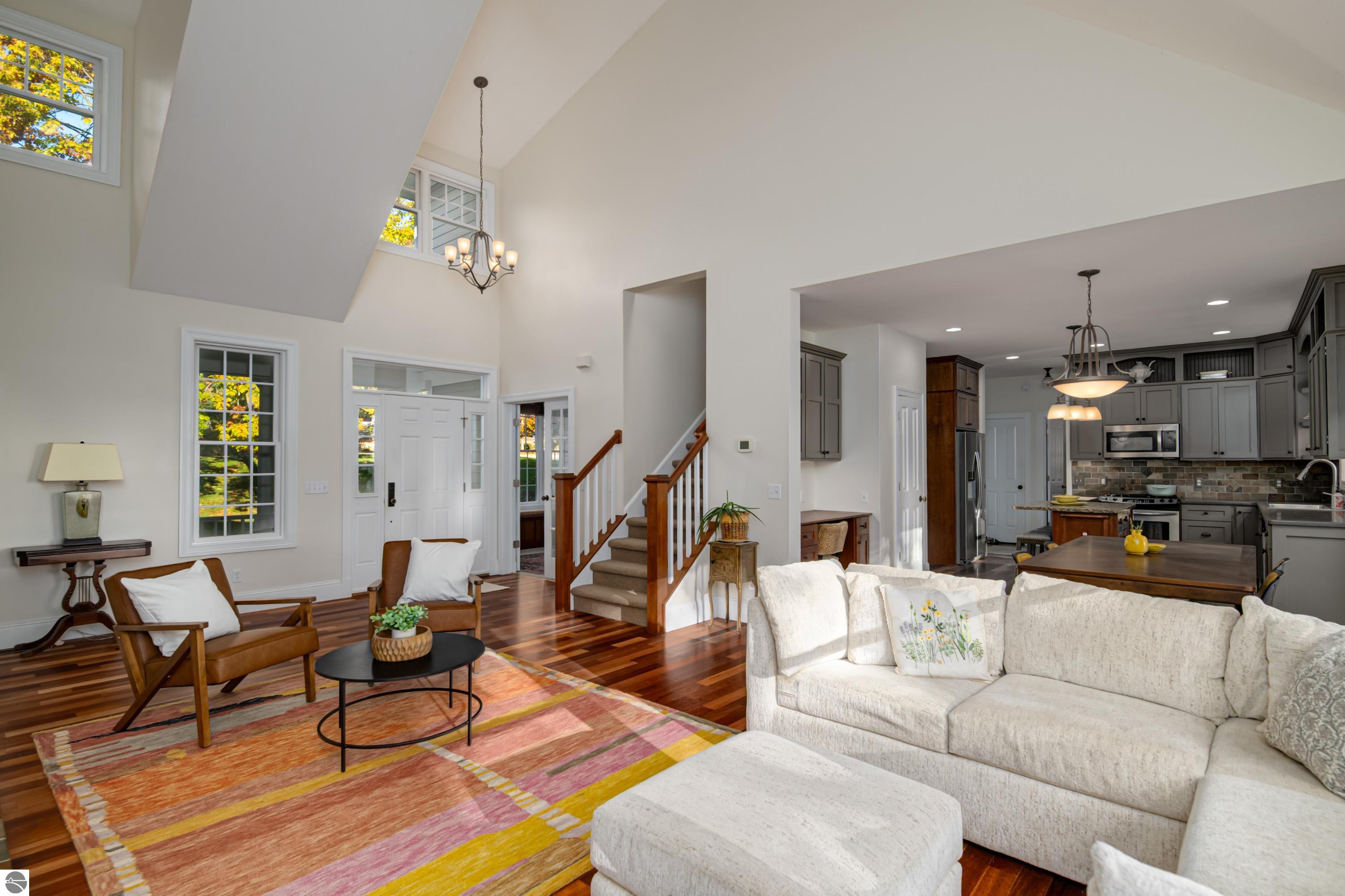 6436 Peregrin Court