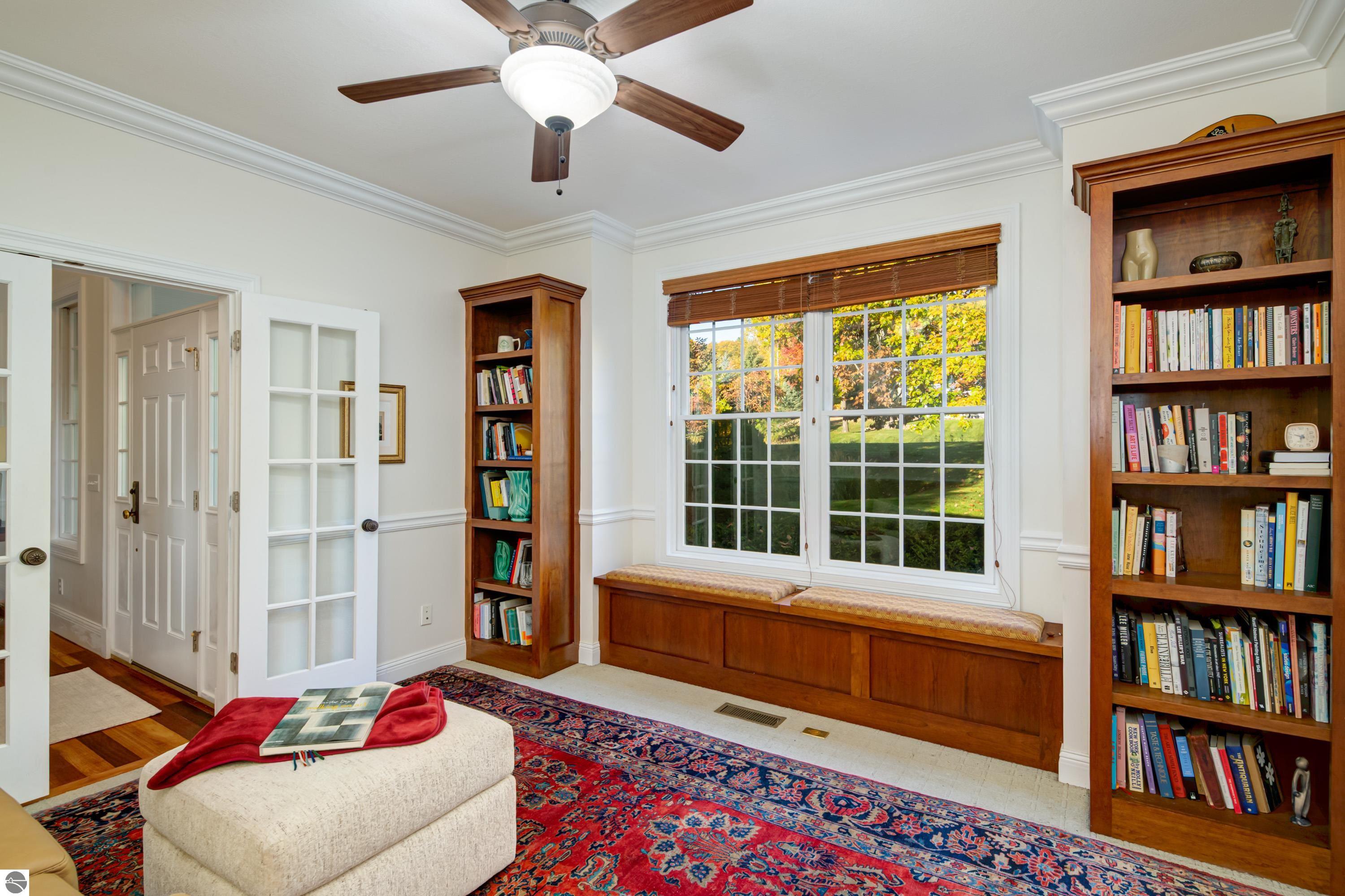 6436 Peregrin Court