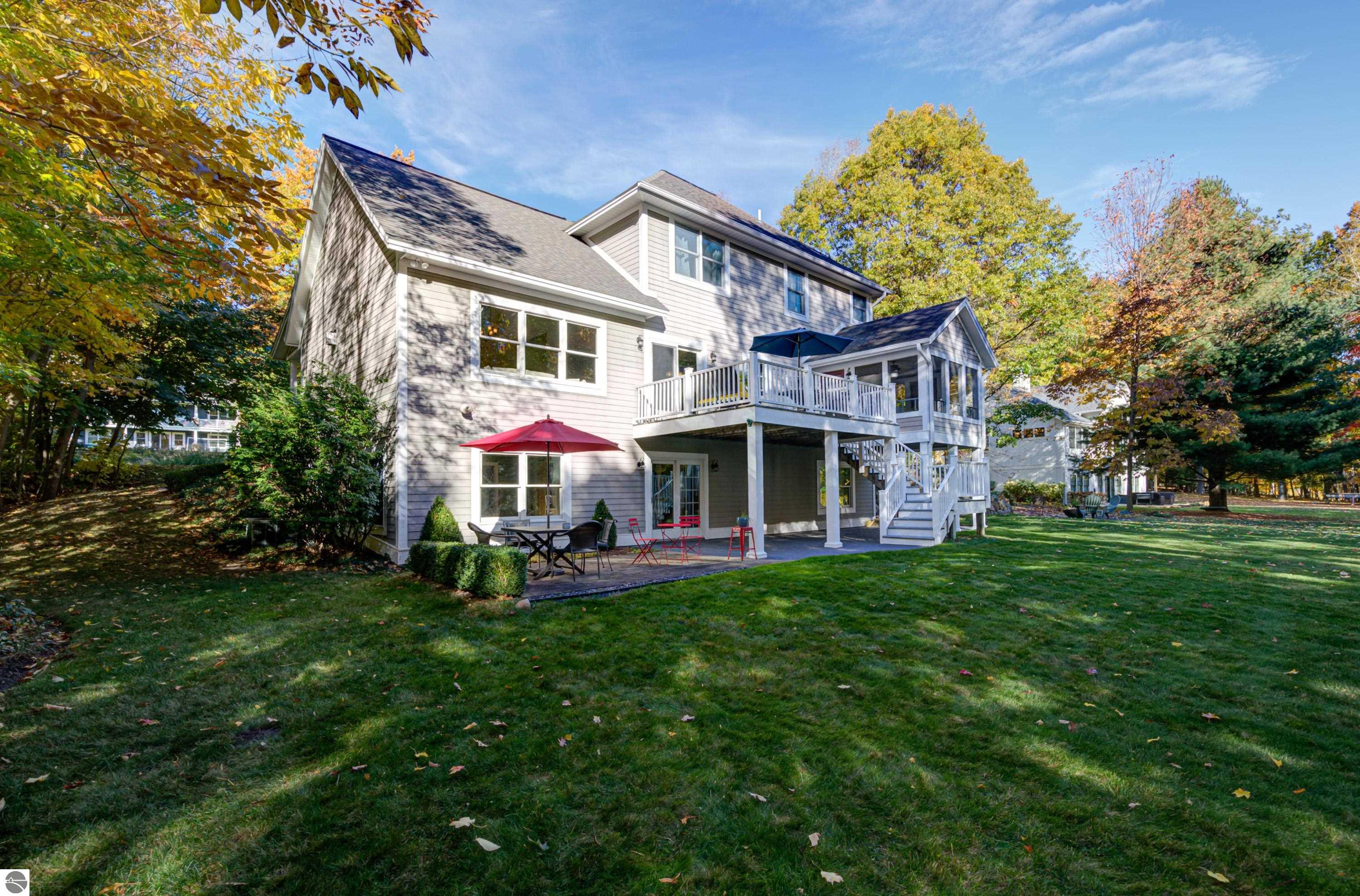 6436 Peregrin Court