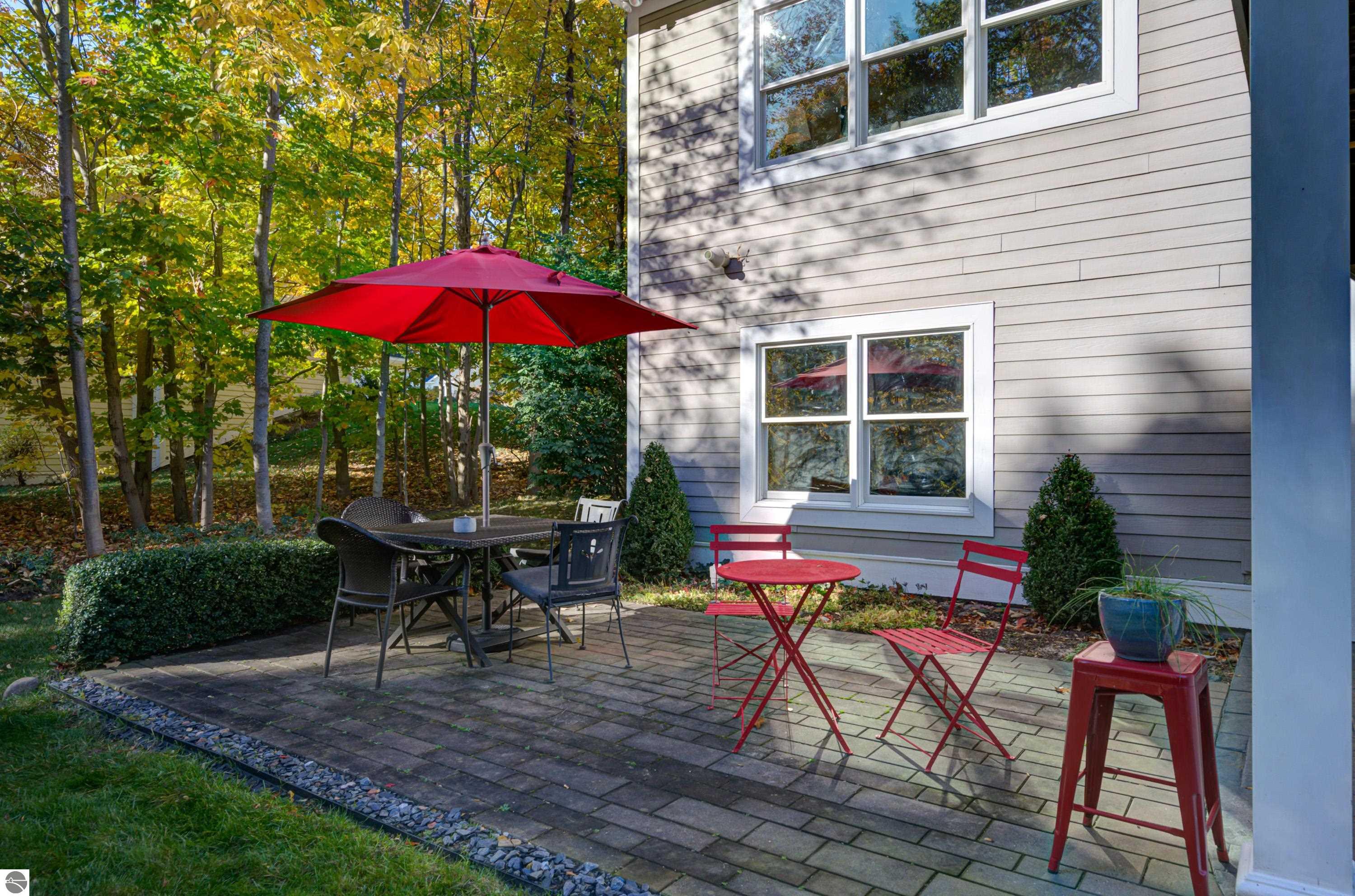 6436 Peregrin Court
