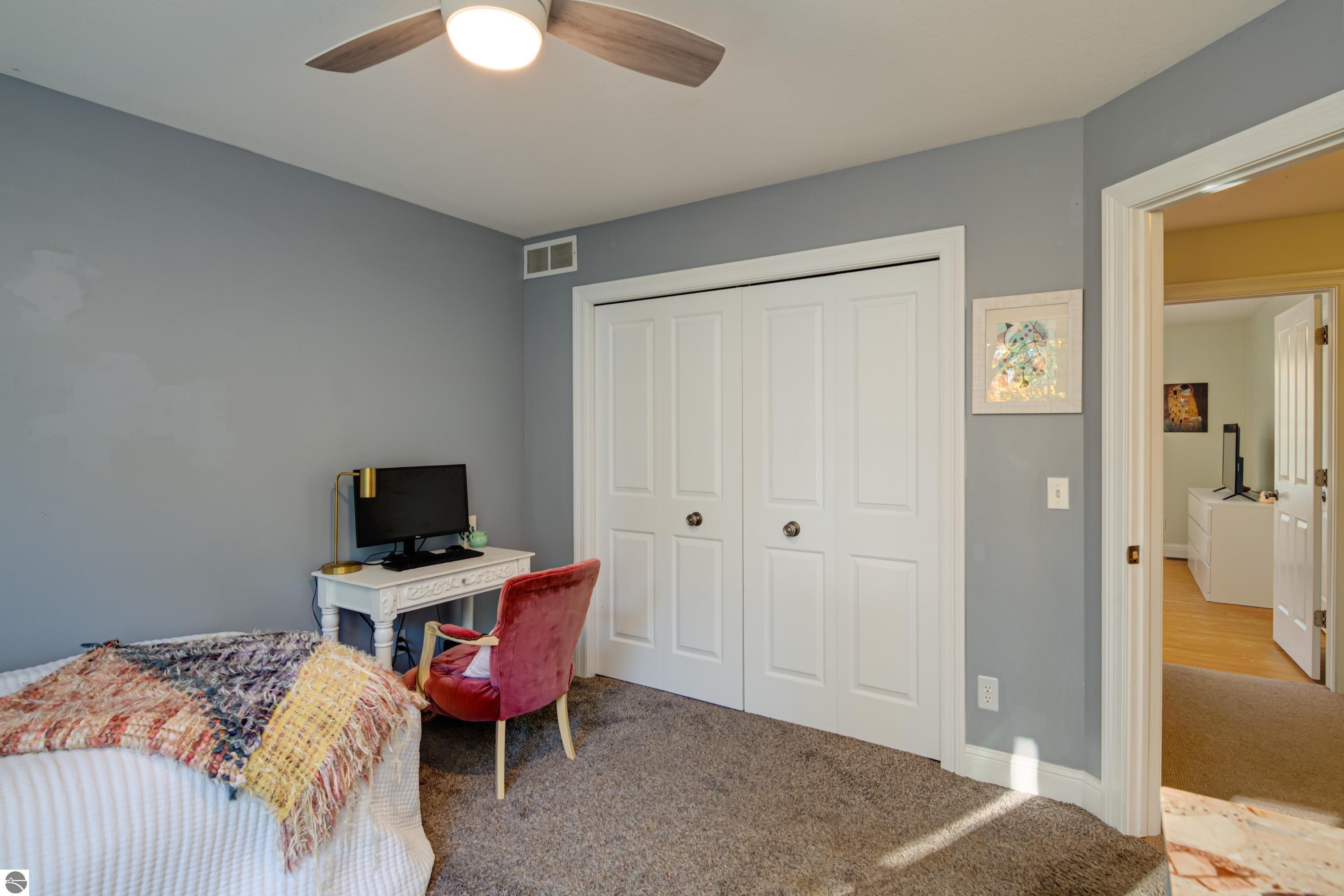 6436 Peregrin Court
