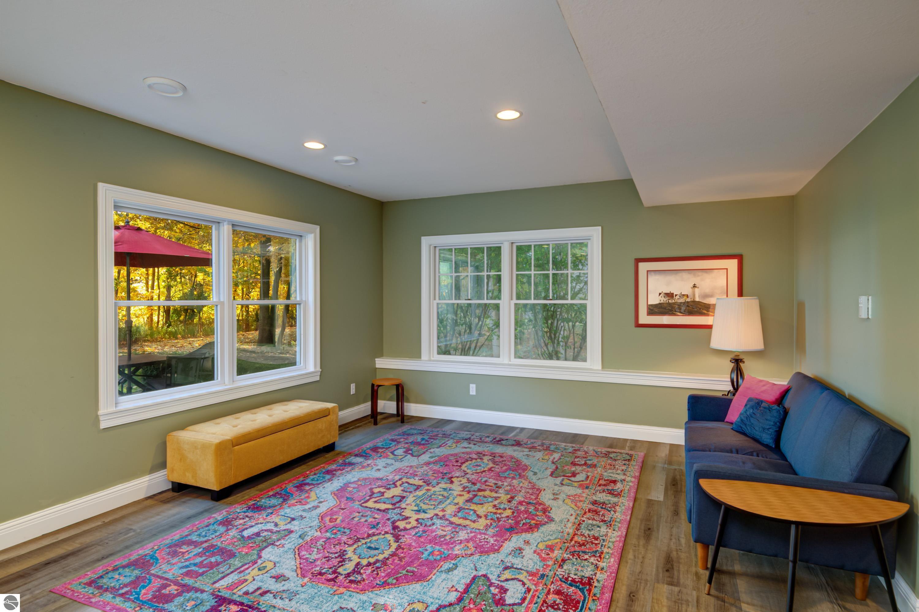 6436 Peregrin Court