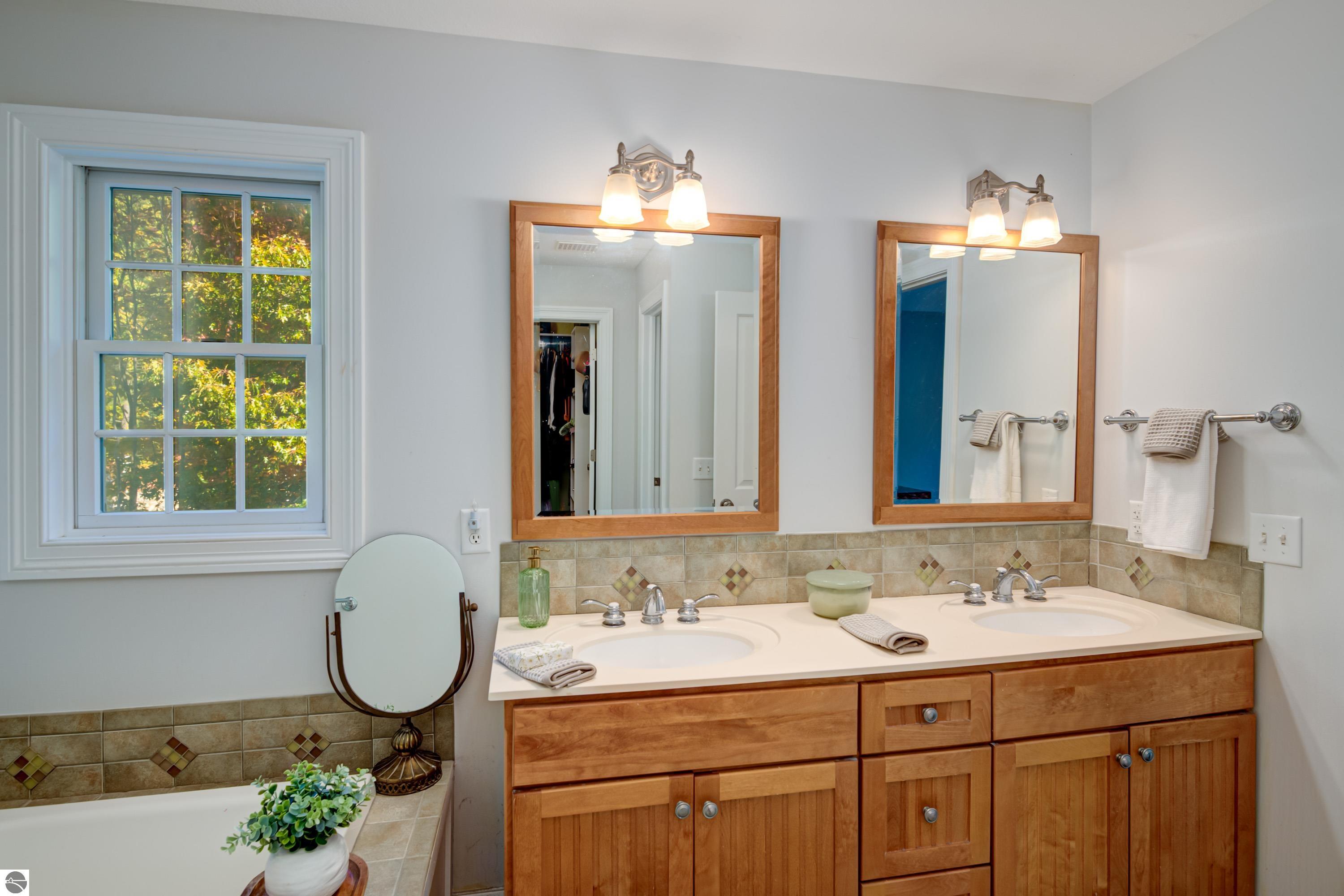 6436 Peregrin Court