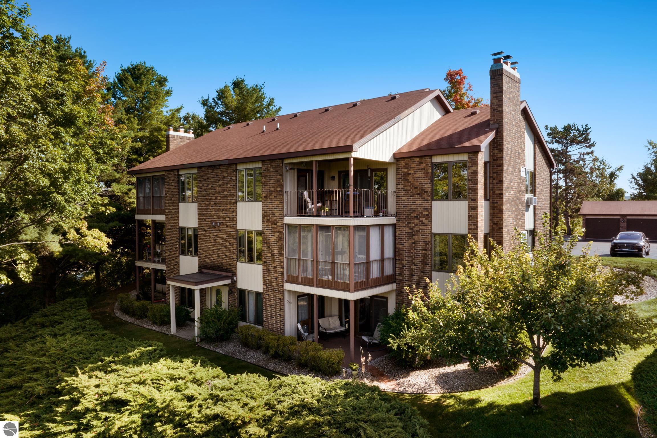 5883 Andorra Drive # D2 Unit: #D2