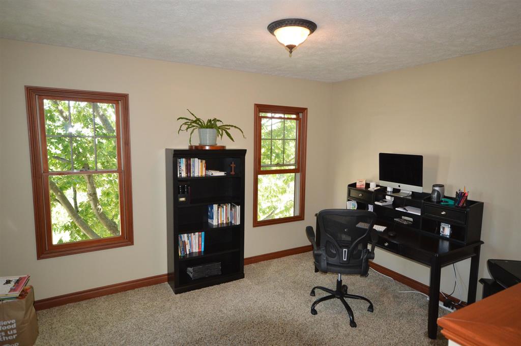 10684 Shrewbury Street