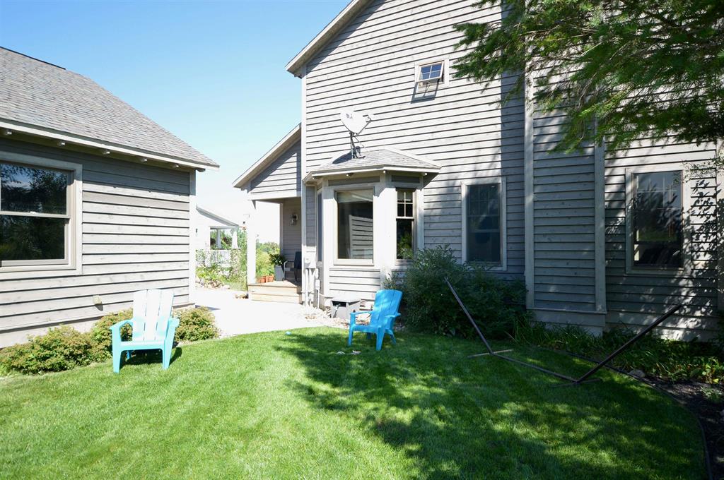 10684 Shrewbury Street