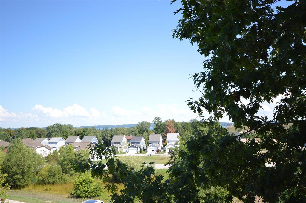 10684 Shrewbury Street