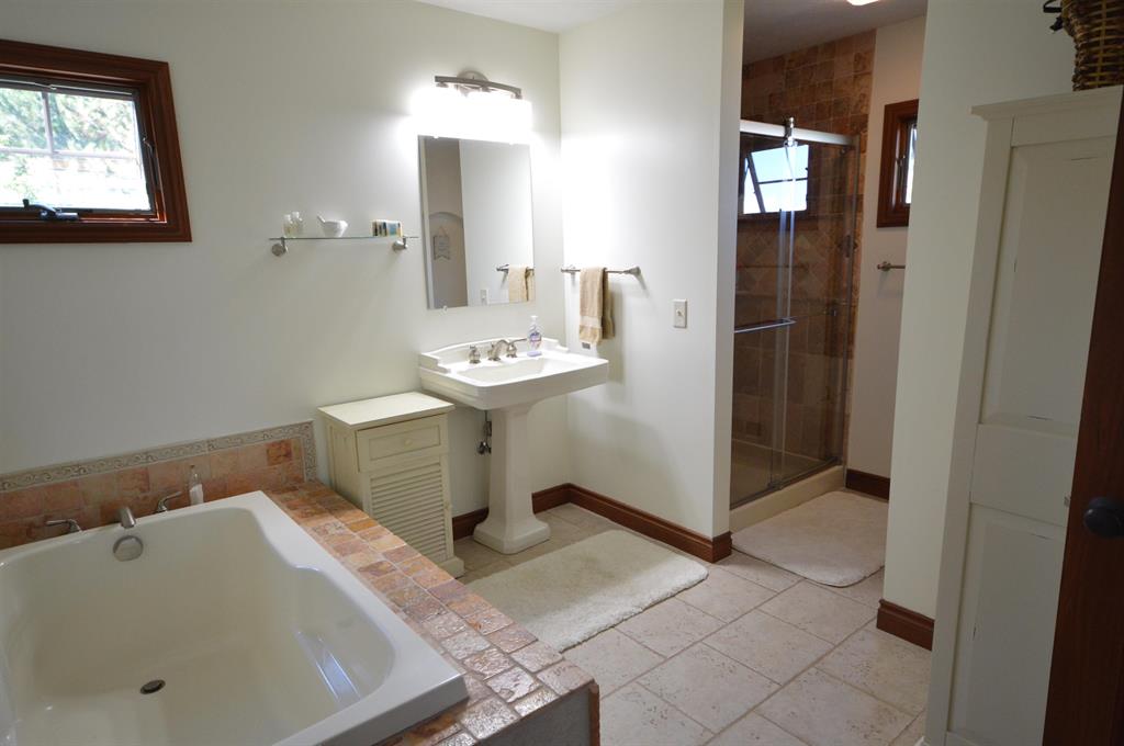 10684 Shrewbury Street