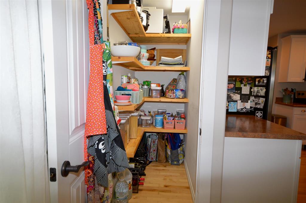 7442 E Meadows Drive