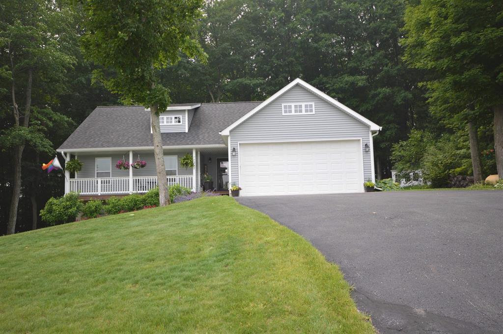 7442 E Meadows Drive