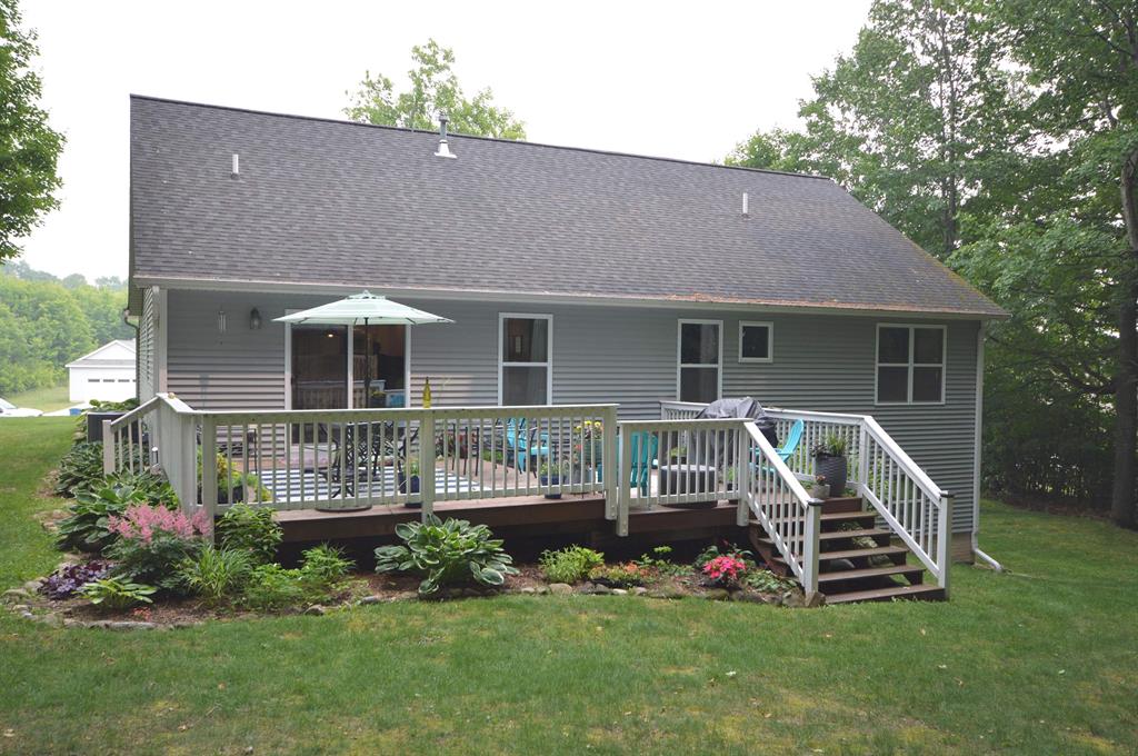 7442 E Meadows Drive