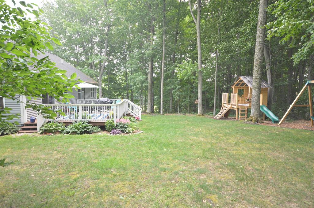 7442 E Meadows Drive