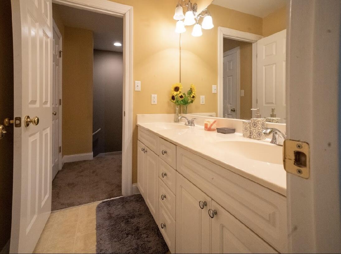 8 Silverleaf Dr.